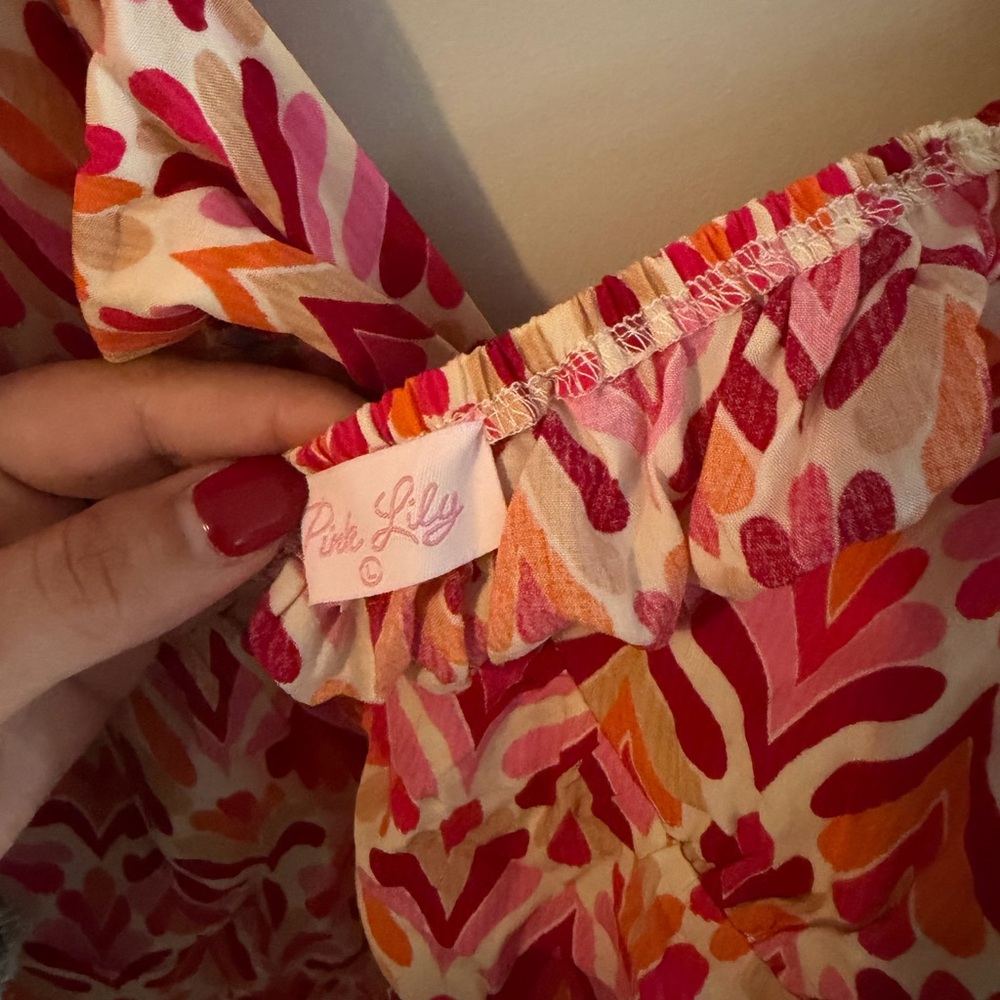 Easter / Spring Top Pink Lily Patterned Ruffle Ti… - image 6